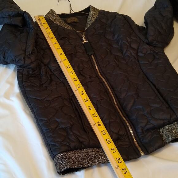 SOGO girls black heart puffer size medium jacket. - Picture 7 of 9